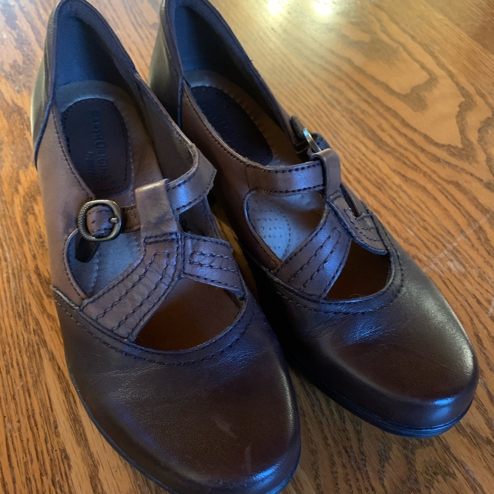 Regina brown leather shoes
